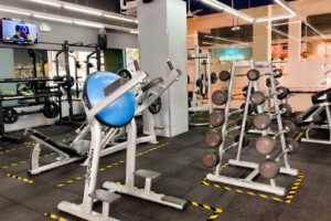 狭いスペースでも実現可能！パーソナルジムの内装デザインを最大限に活かすレイアウト術