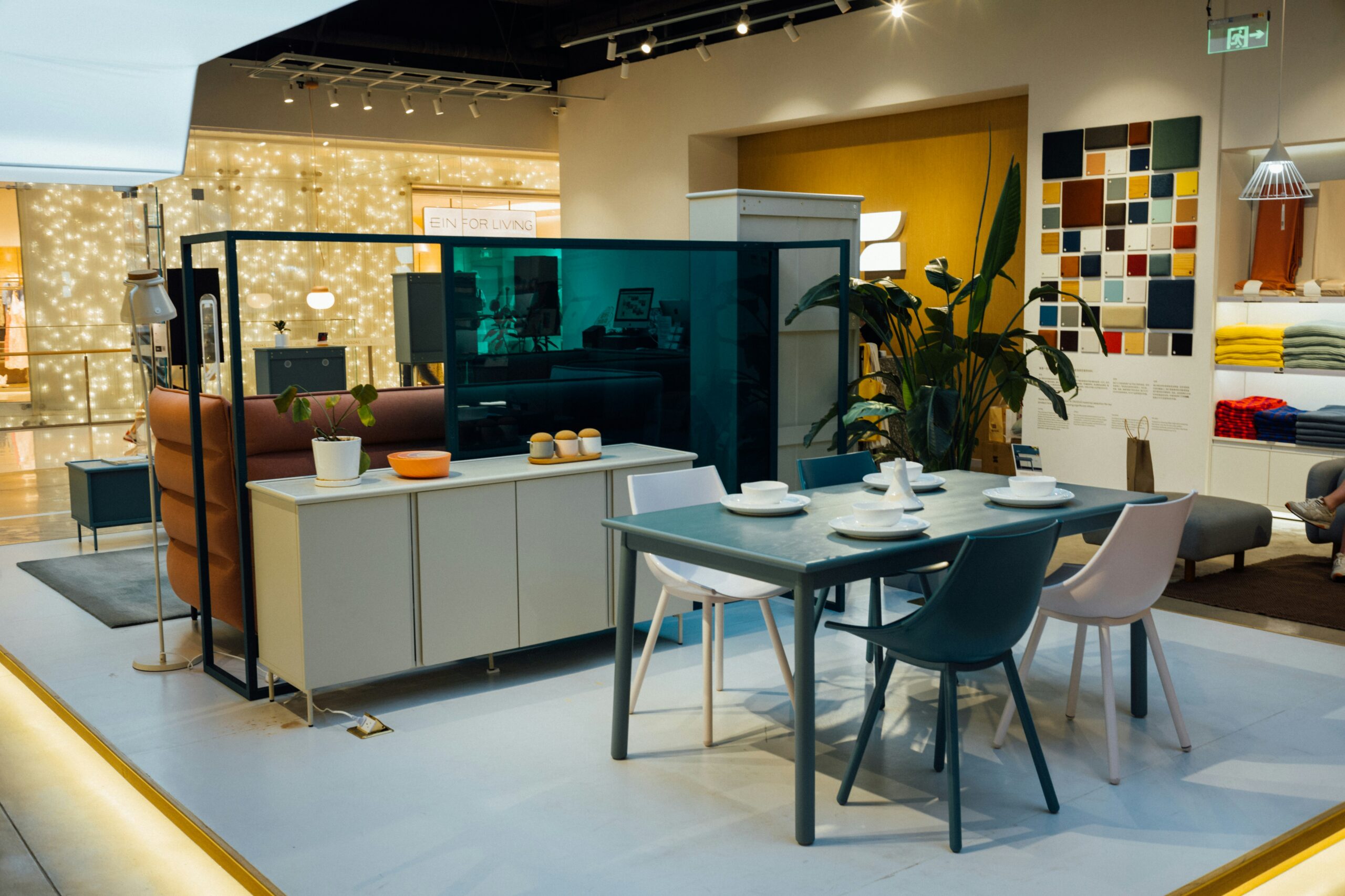 店舗内装デザイン会社を比較するときの判断基準とチェック項目