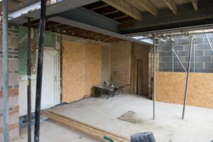 店舗内装工事中に営業する際のリスクと対策｜トラブルを防ぐ方法