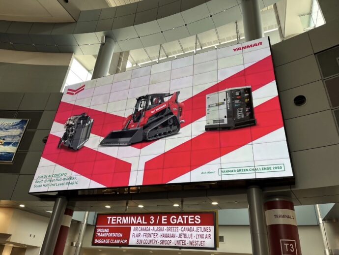 ヤンマー 展示会用空港広告
