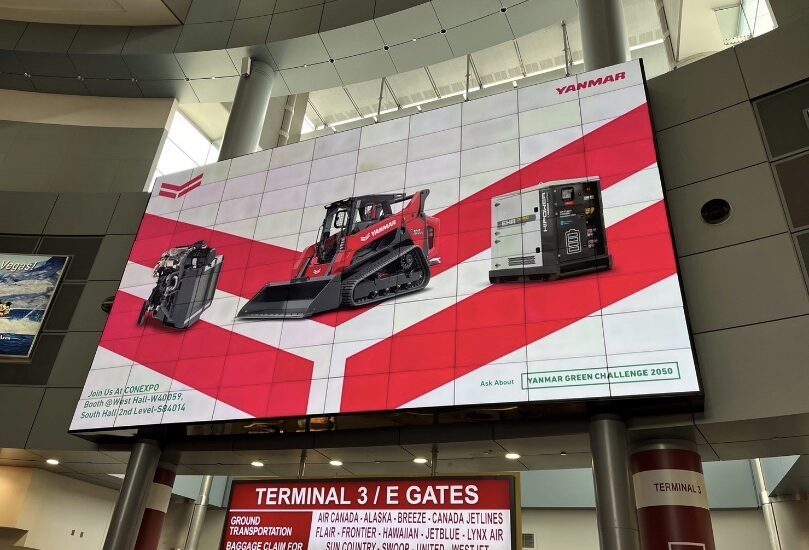 ヤンマー 展示会用空港広告